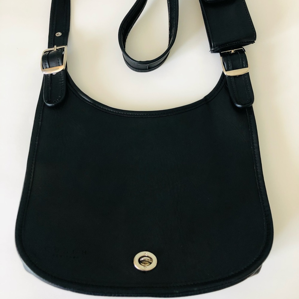 Vintage Coach Saddle Bag Crescent Cross Body!